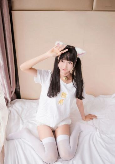千军万马避白袍