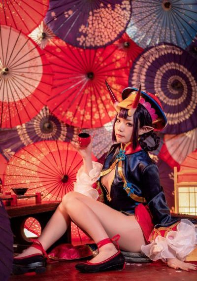 大胸女大学生电影