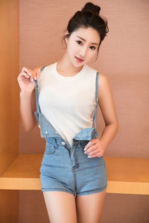 扒开胸罩疯狂揉搓奶视频